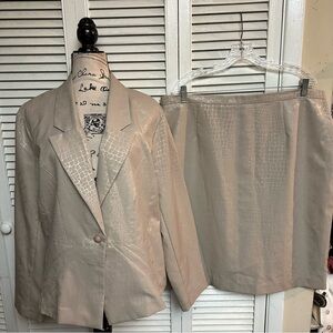 T Milano plus size skirt suit